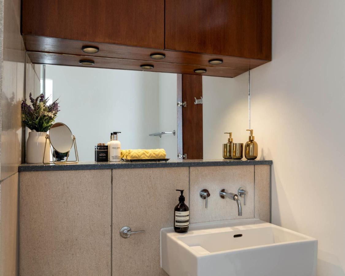 Апартаменты D8 - Hoxton Square Penthouse Лондон Экстерьер фото